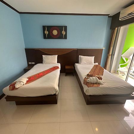 Issara Patong Beach Dış mekan fotoğraf