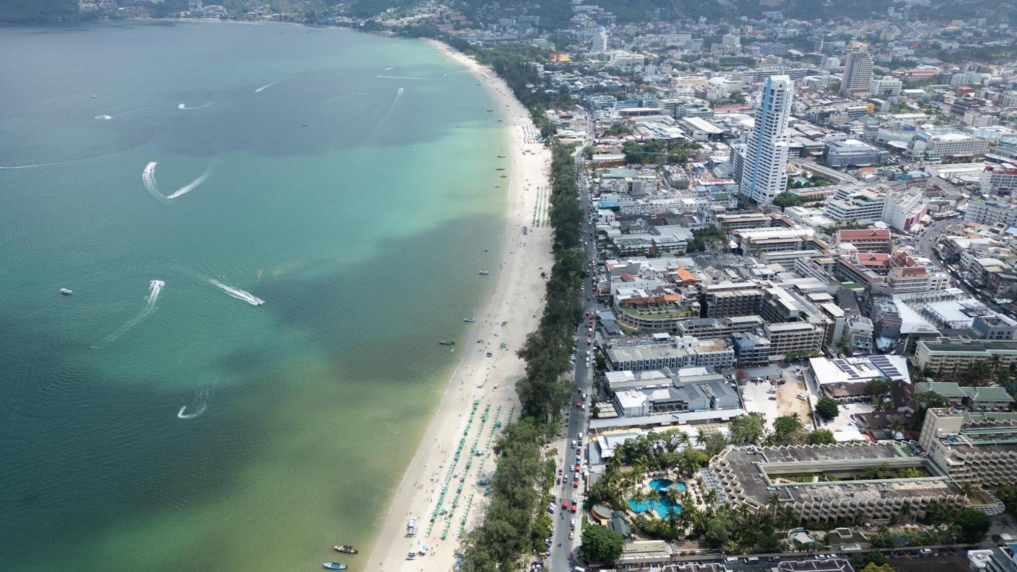Issara Patong Beach Dış mekan fotoğraf