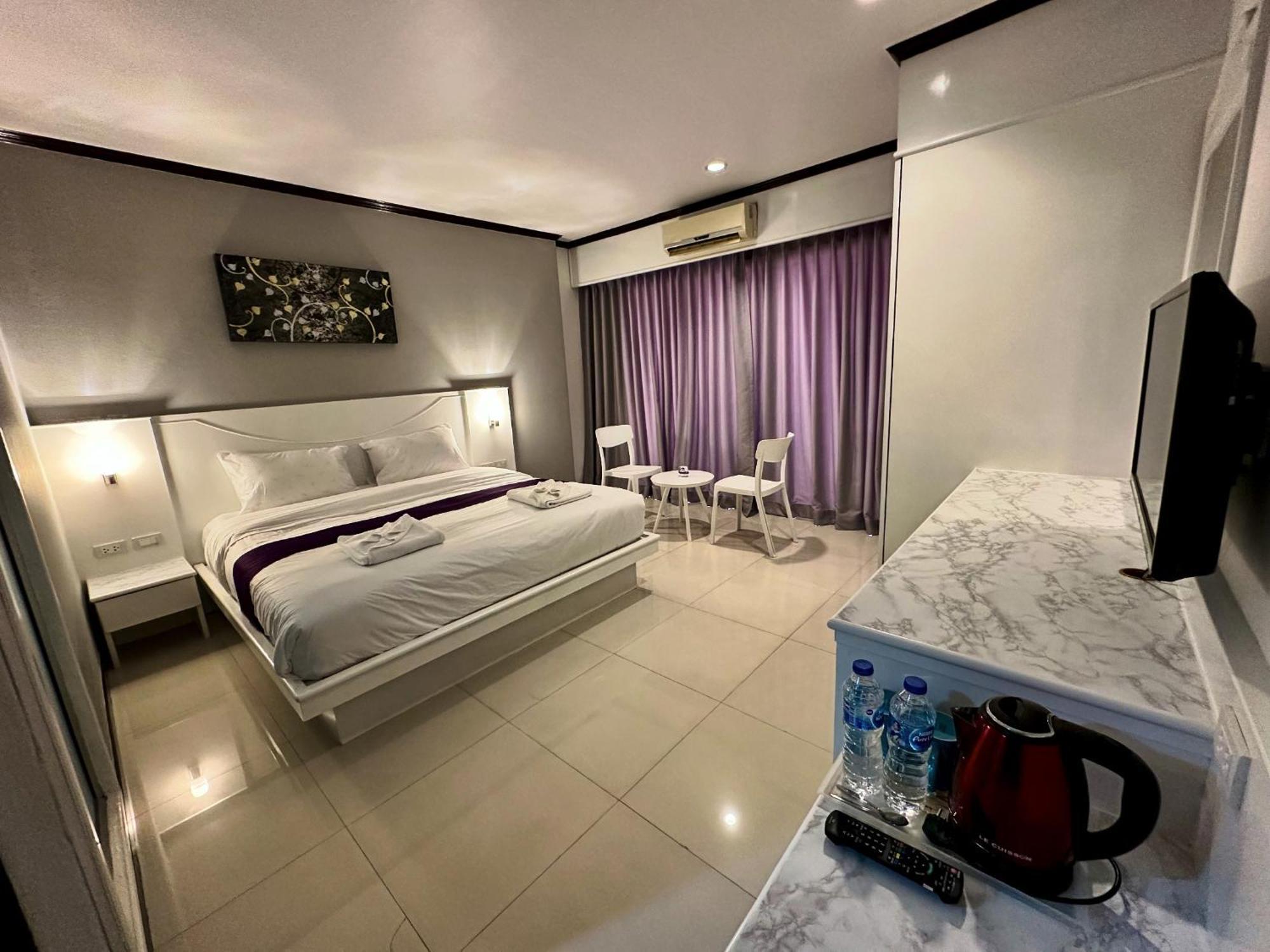 Issara Patong Beach Dış mekan fotoğraf