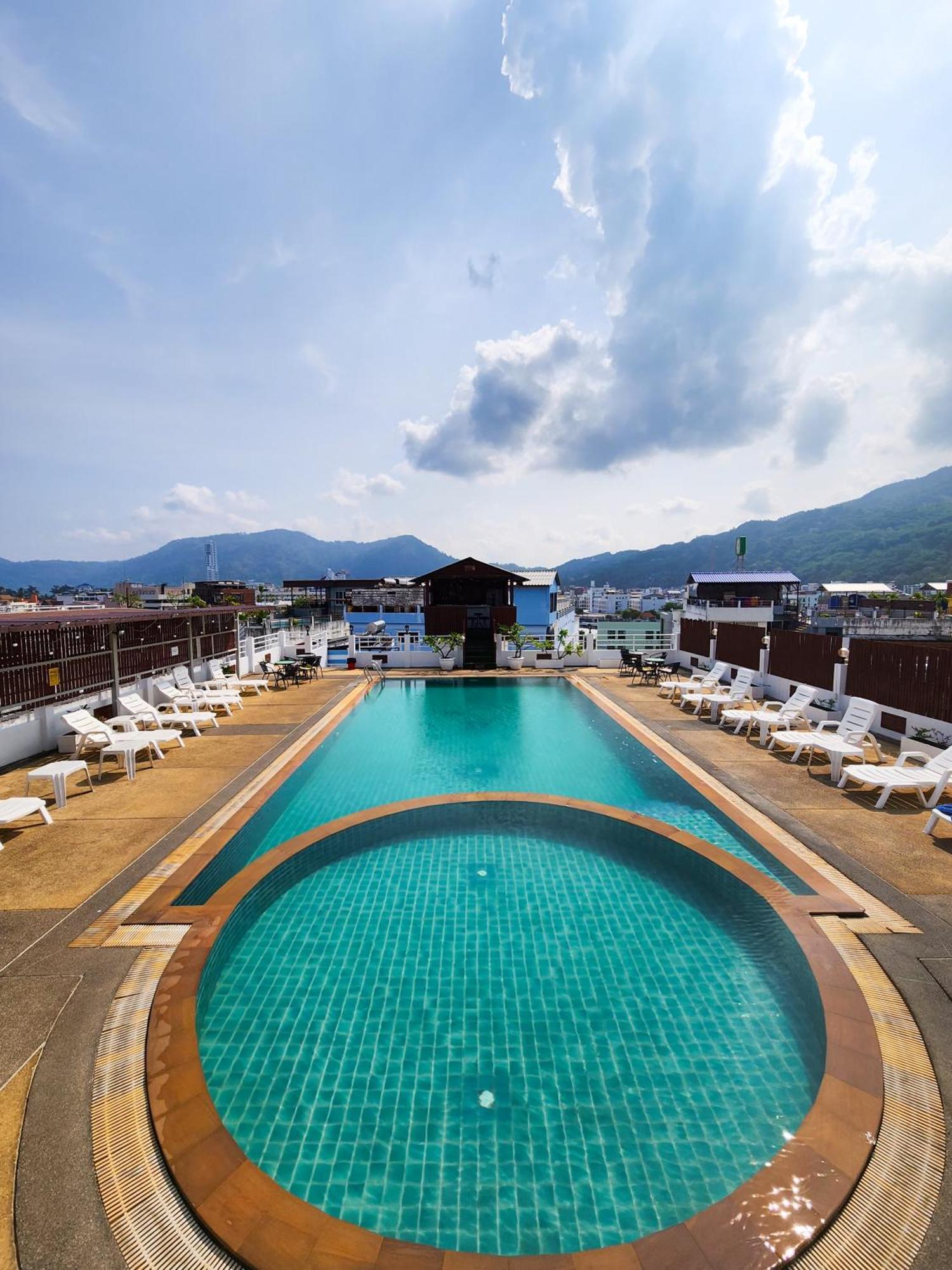 Issara Patong Beach Dış mekan fotoğraf